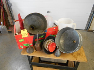 FUNNELS & OIL CANS