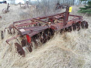 MASSEY FERGUSON DISKER WITH 3PT HITCH