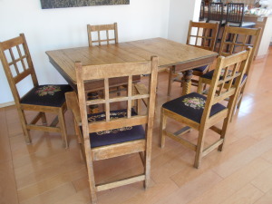 ANTIQUE KITCHEN TABLE SET