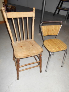 2 CHAIRS