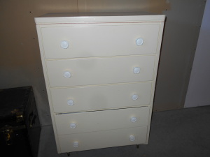 5 DRAWER WHITE DRESSER