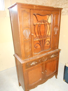 ANTIQUE BUFFET HUTCH WITH GLASS