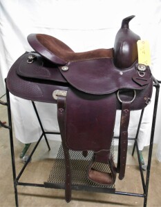 Western Saddle 15 1/2"
