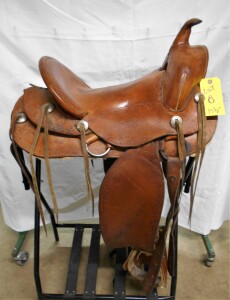 Western Saddle 15 1/2"