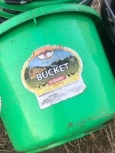 8 QUART PAILS