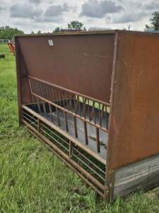 ZUBOT CHOPPED HAY FEEDER